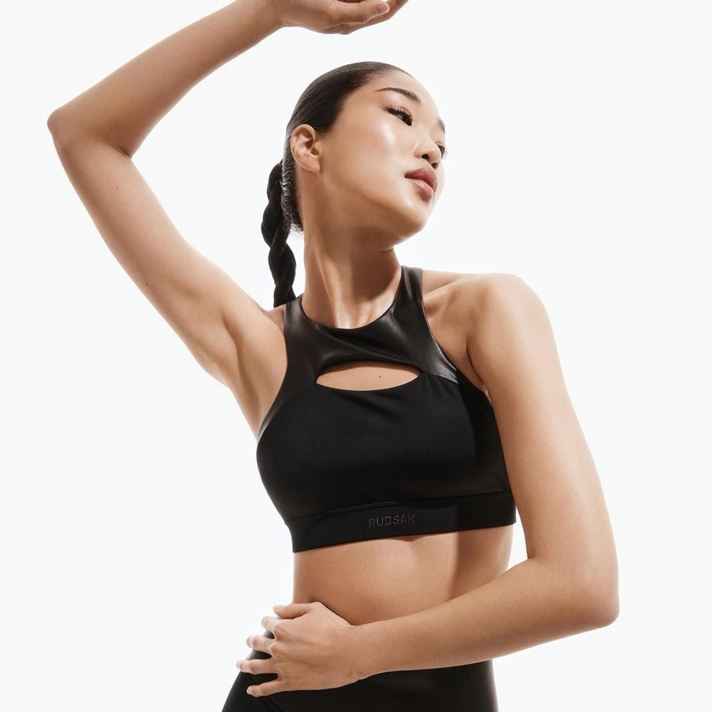 RUDSAK Sleek Black Sports Bra and Leggings Set